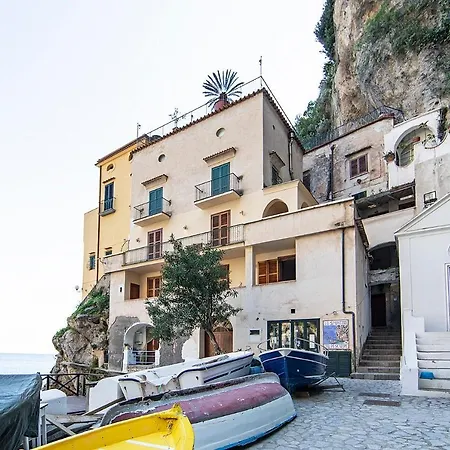 Borgo Di *